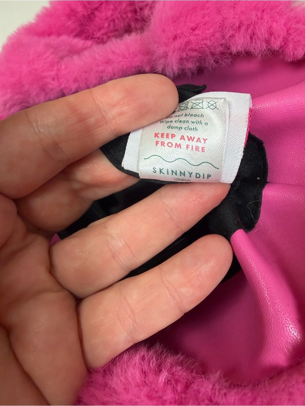 Skinnydip London x Barbie Mattel 2023 Pink Faux Fur Crossbody Mini Tote Bag - Picture 14 of 16